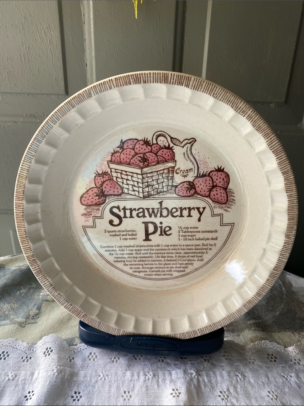 Vintage Strawberry Pie Recipe Dish Plate Royal China Collectible Oven Microwave